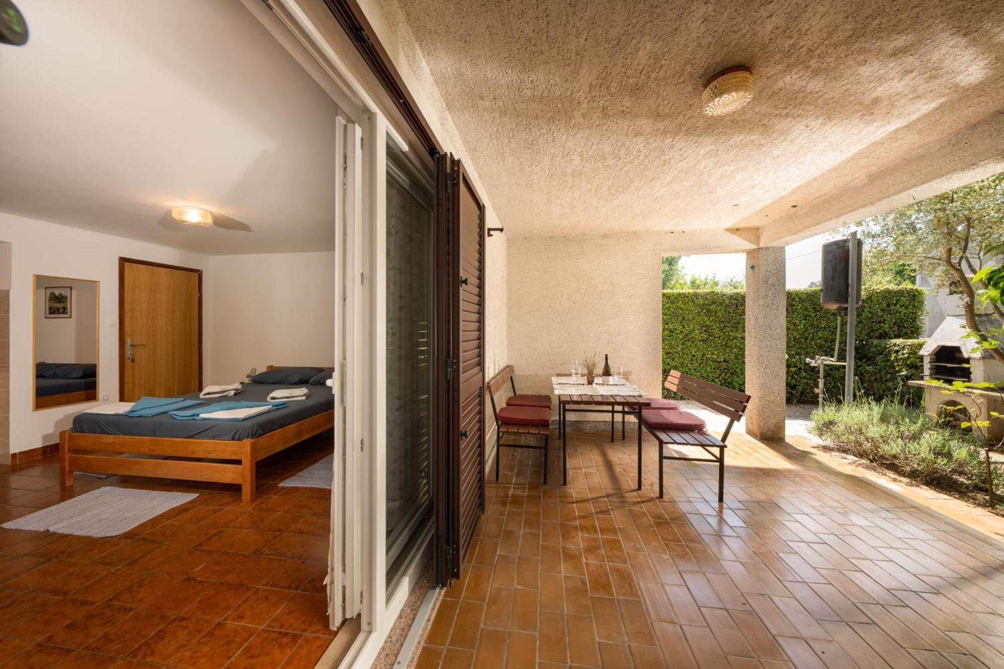 Klepac Studio Krk Town Exterior foto